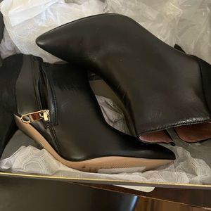 Black Louise et cie leather bootie